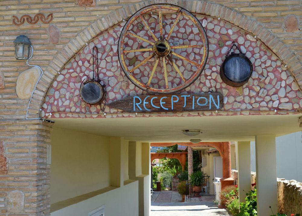 Mavrikos Hotel Plános 외부 사진