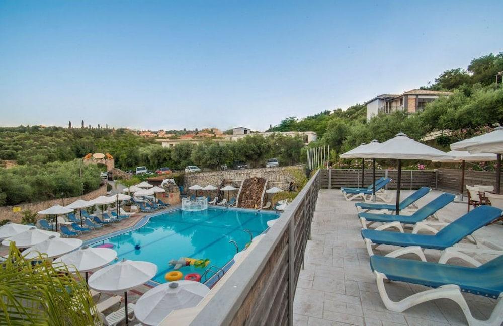 Mavrikos Hotel Plános 외부 사진