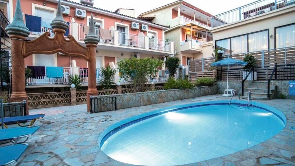Mavrikos Hotel Plános 외부 사진