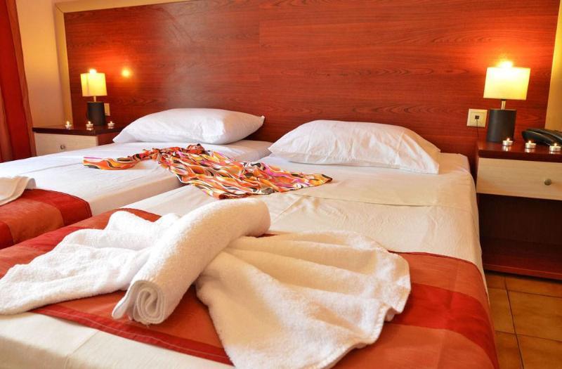 Mavrikos Hotel Plános 외부 사진