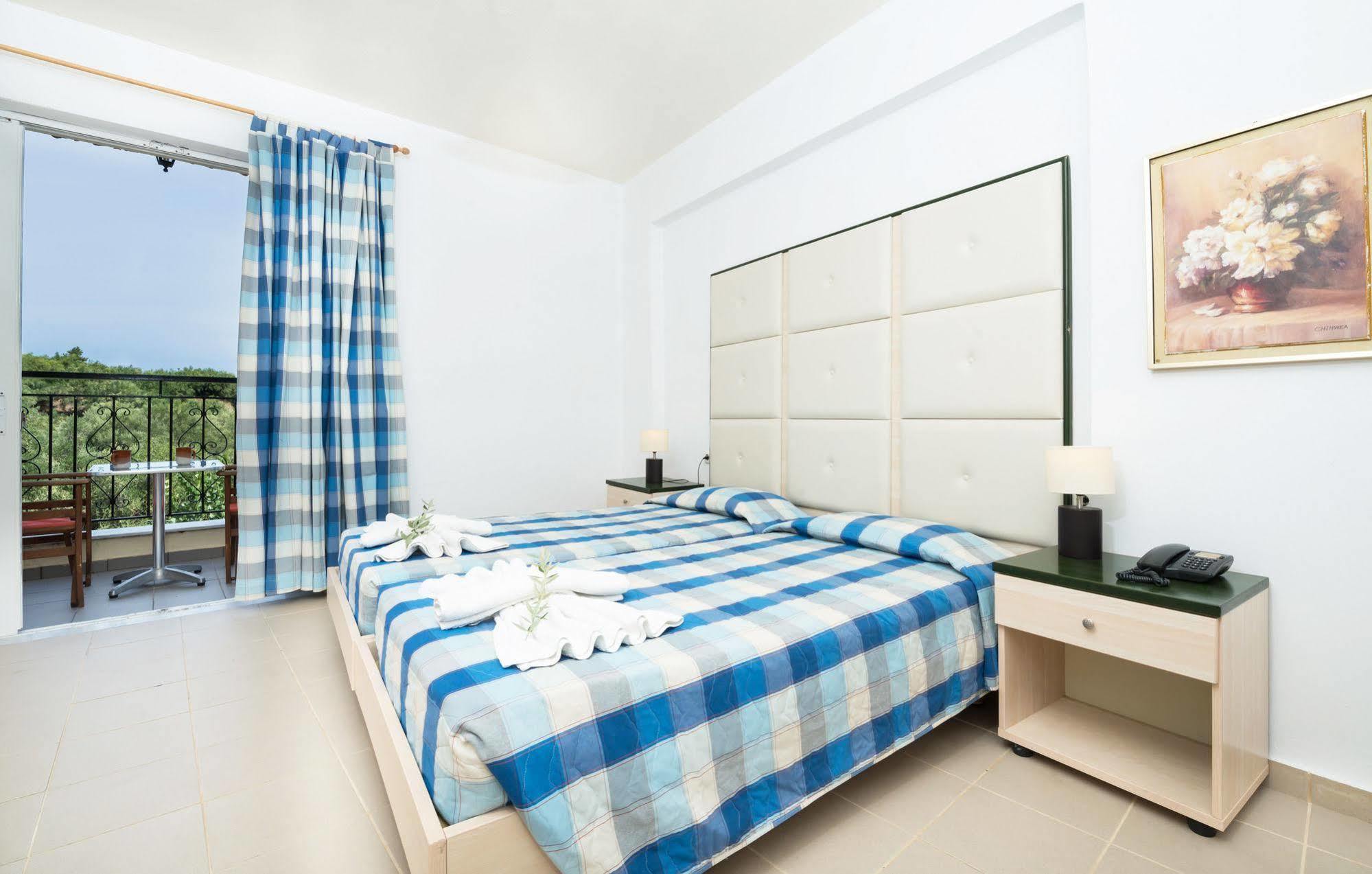 Mavrikos Hotel Plános 외부 사진